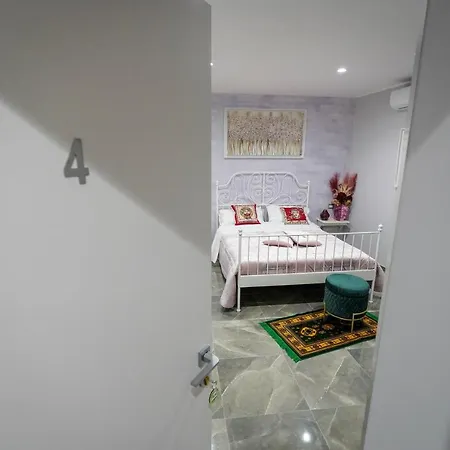 Piedigrotta Magique Luxury