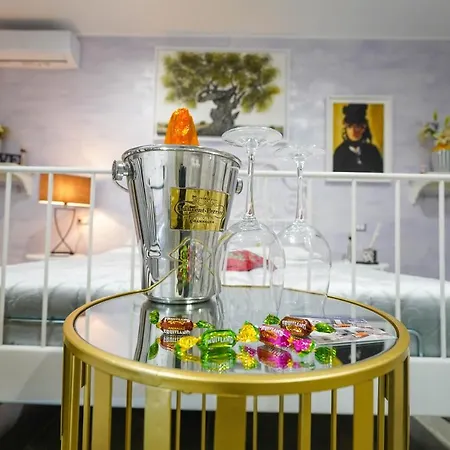 Bed & Breakfast Piedigrotta Magique Luxury *