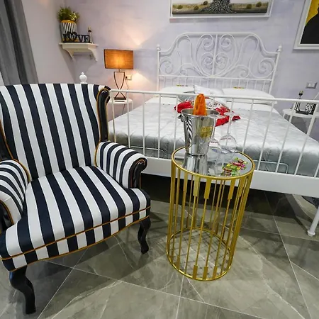 Piedigrotta Magique Luxury