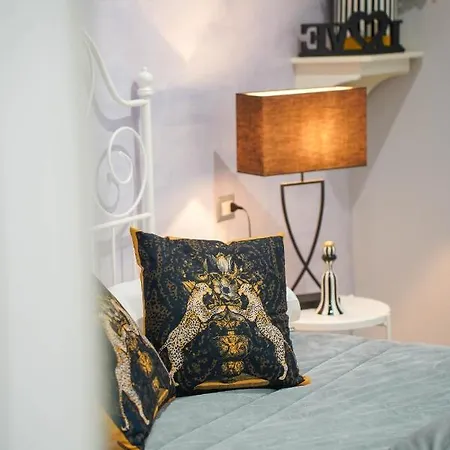 Piedigrotta Magique Luxury Bed & Breakfast 4*