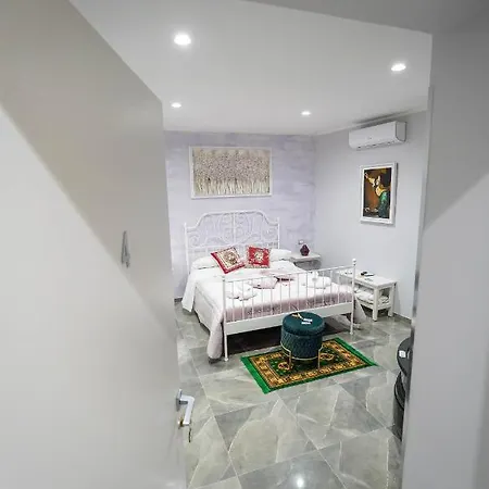 Piedigrotta Magique Luxury 4*