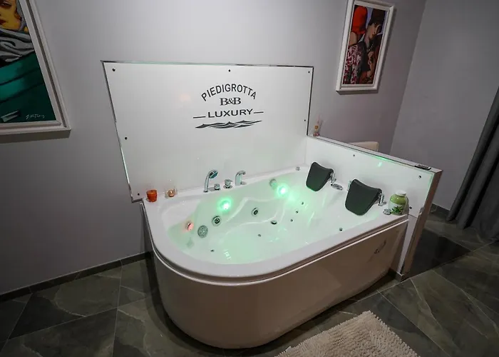 Piedigrotta Magique Luxury 4*